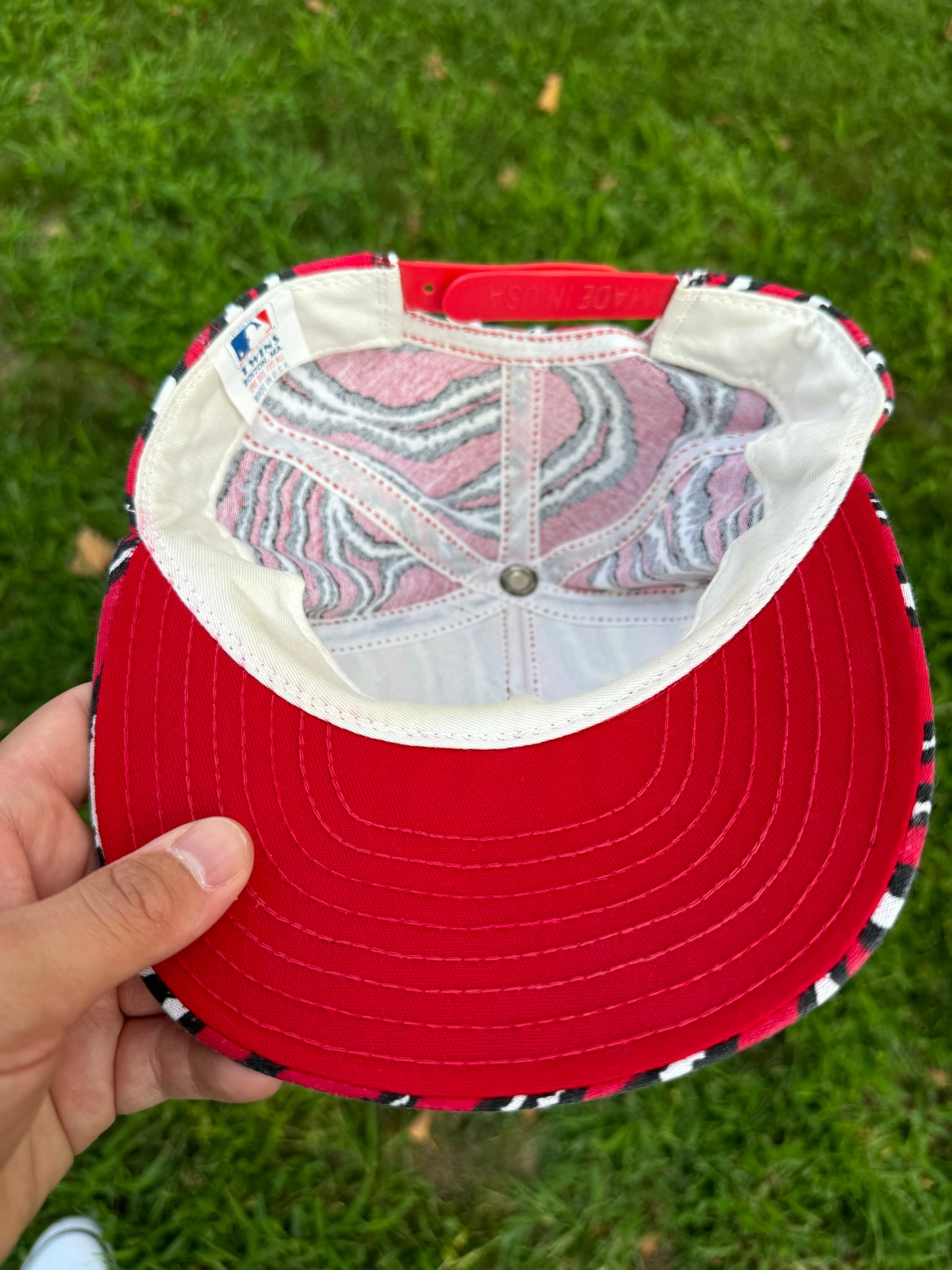 Vintage Philadelphia Phillies Zubaz all over hat