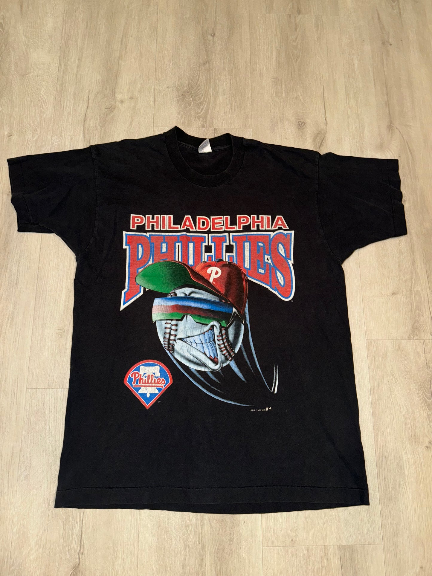 Phillies shirt #1057 (XL)