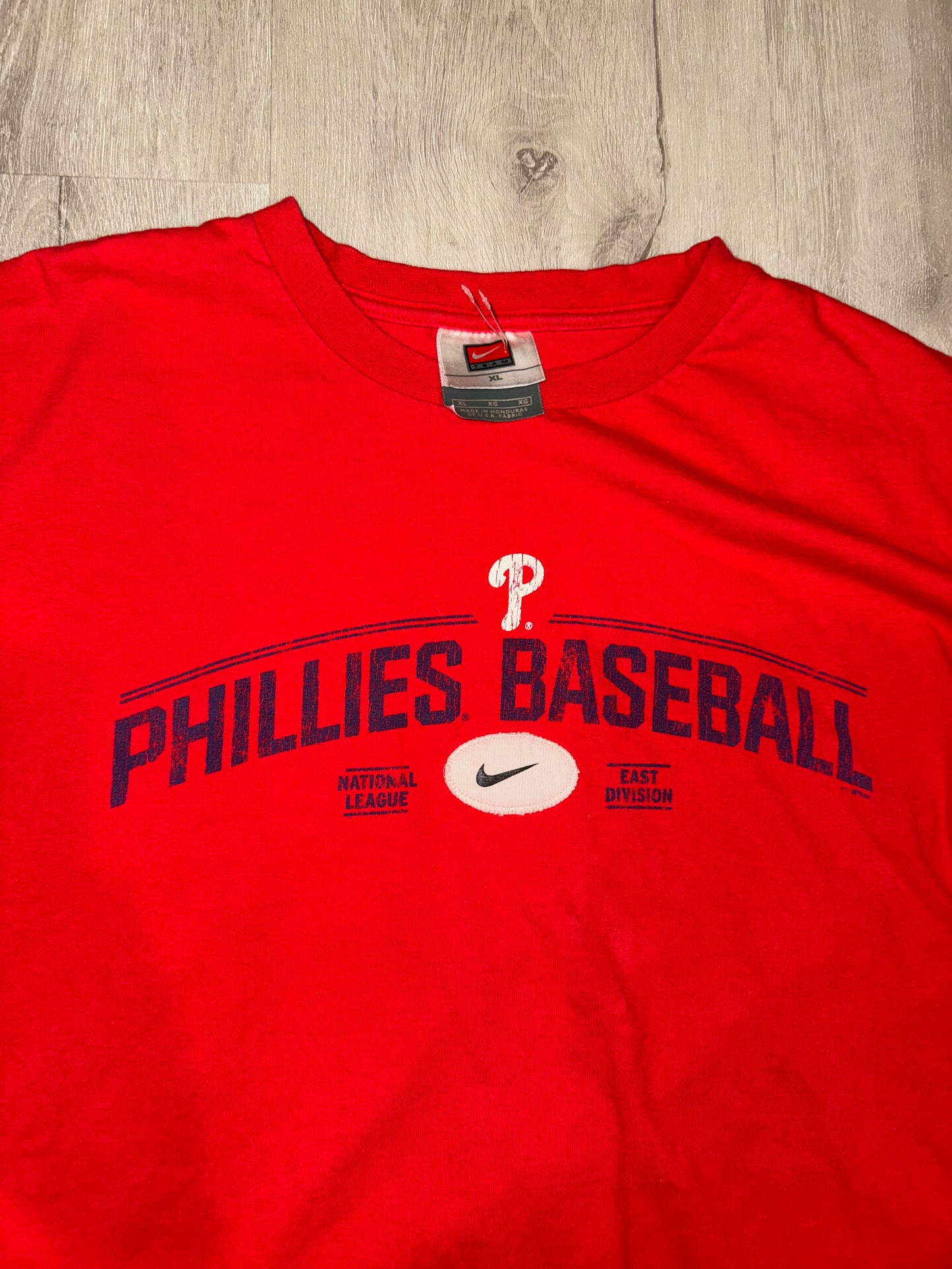 Phillies Nike Shirt #1054 (XL)