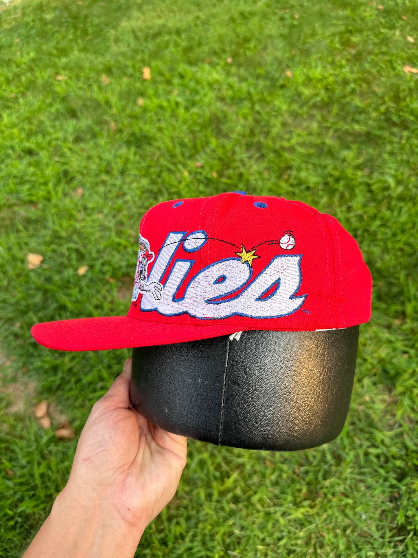 Vintage Philadelphia Phillies bugs bunny hat