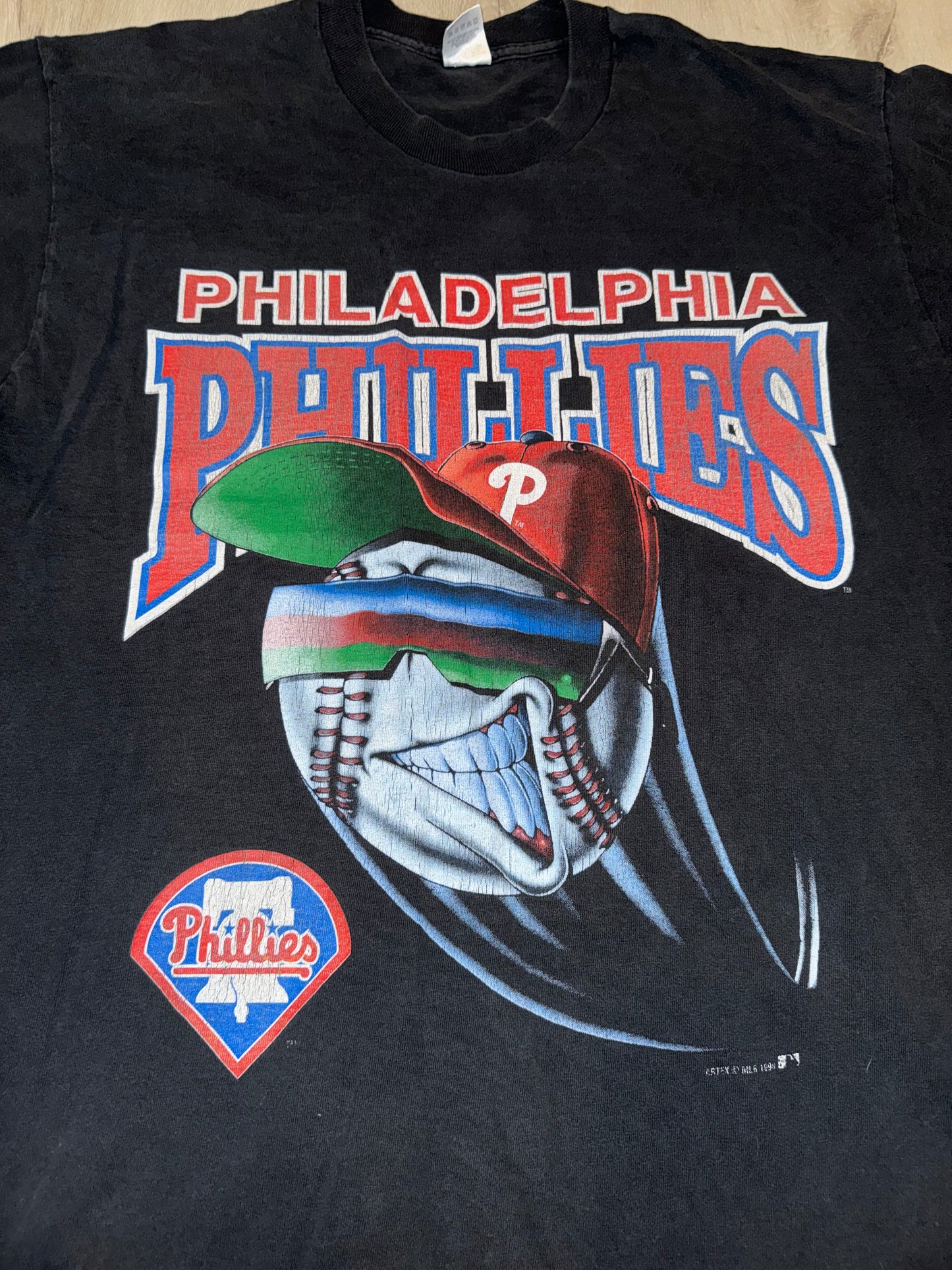 Phillies shirt #1057 (XL)