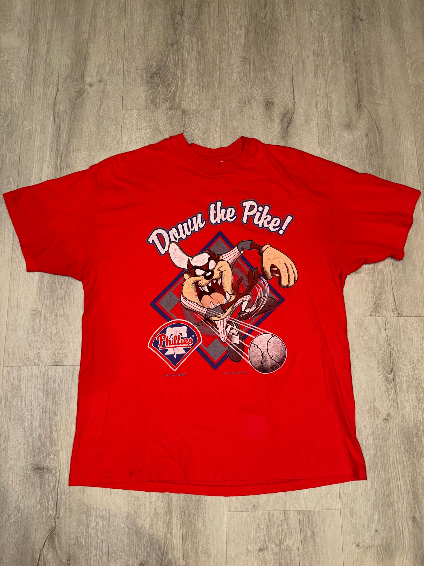 Phillies Taz shirt #1059 (XL)