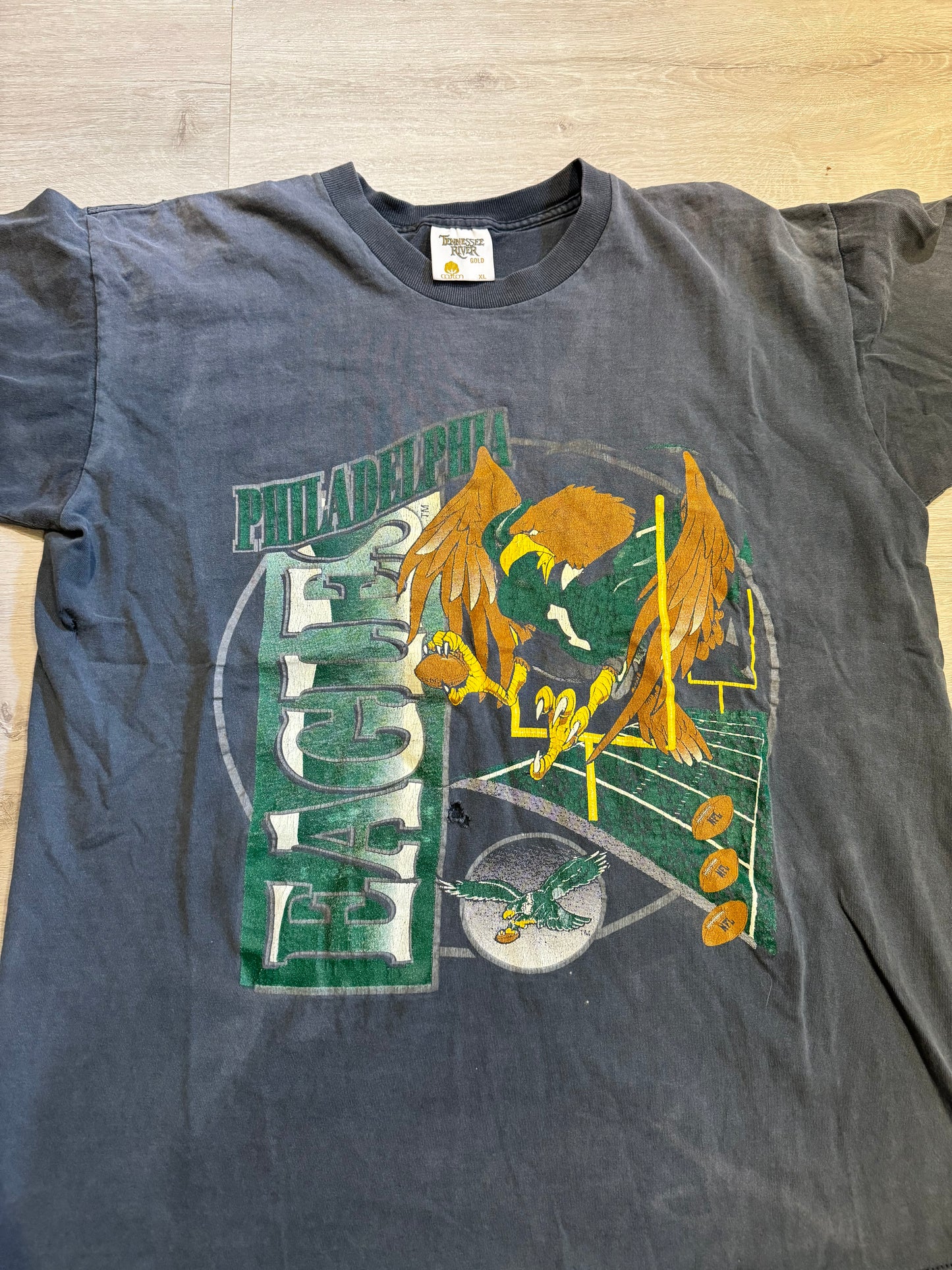 Vintage Philadelphia Eagles shirt